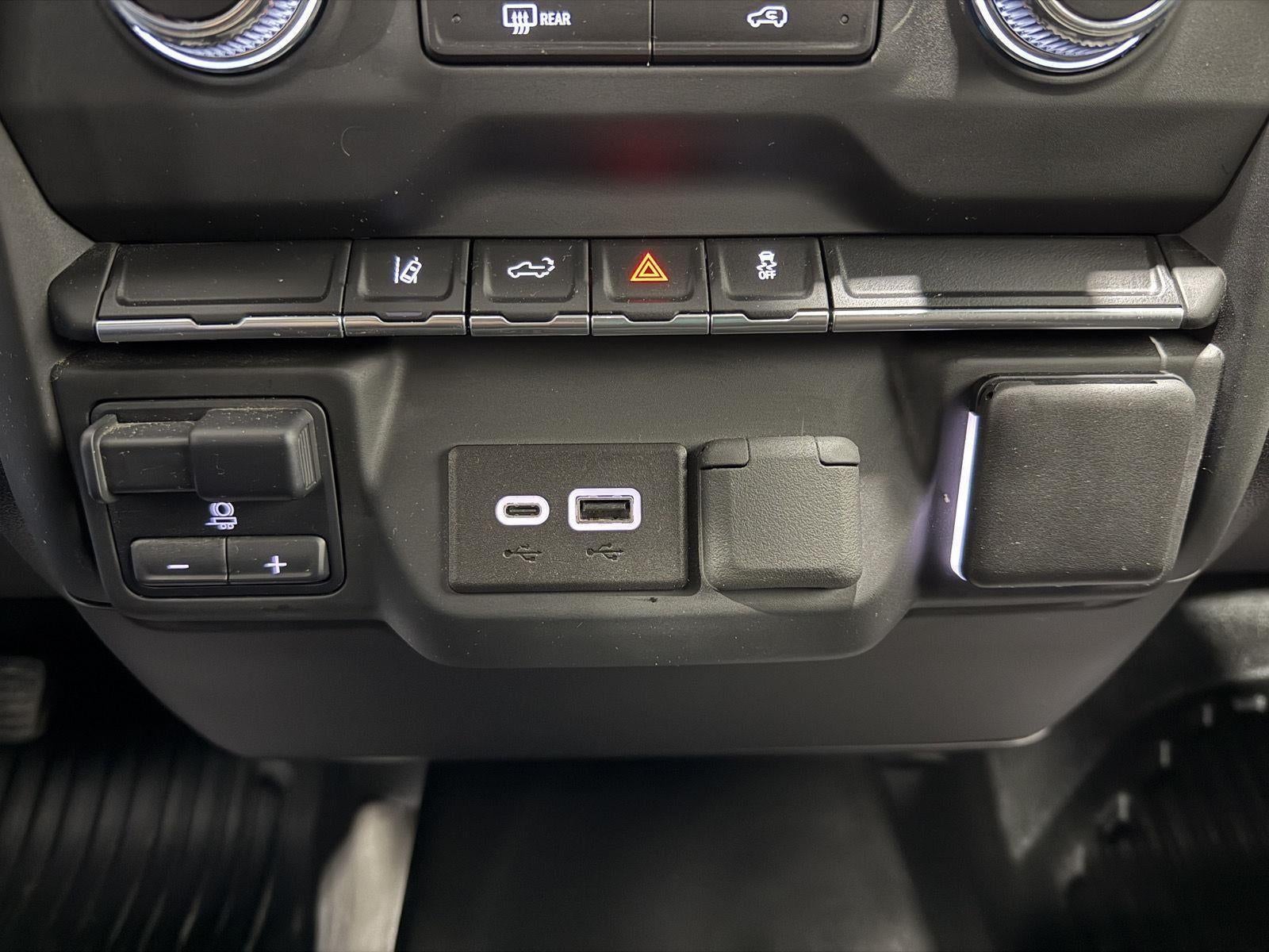 2024 GMC Sierra 2500HD Pro