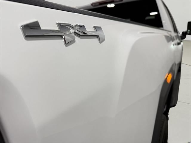 2024 GMC Sierra 2500HD Pro