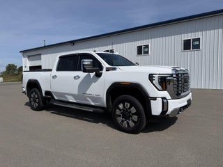 2024 GMC Sierra 2500HD 4WD Crew Cab Standard Bed Denali