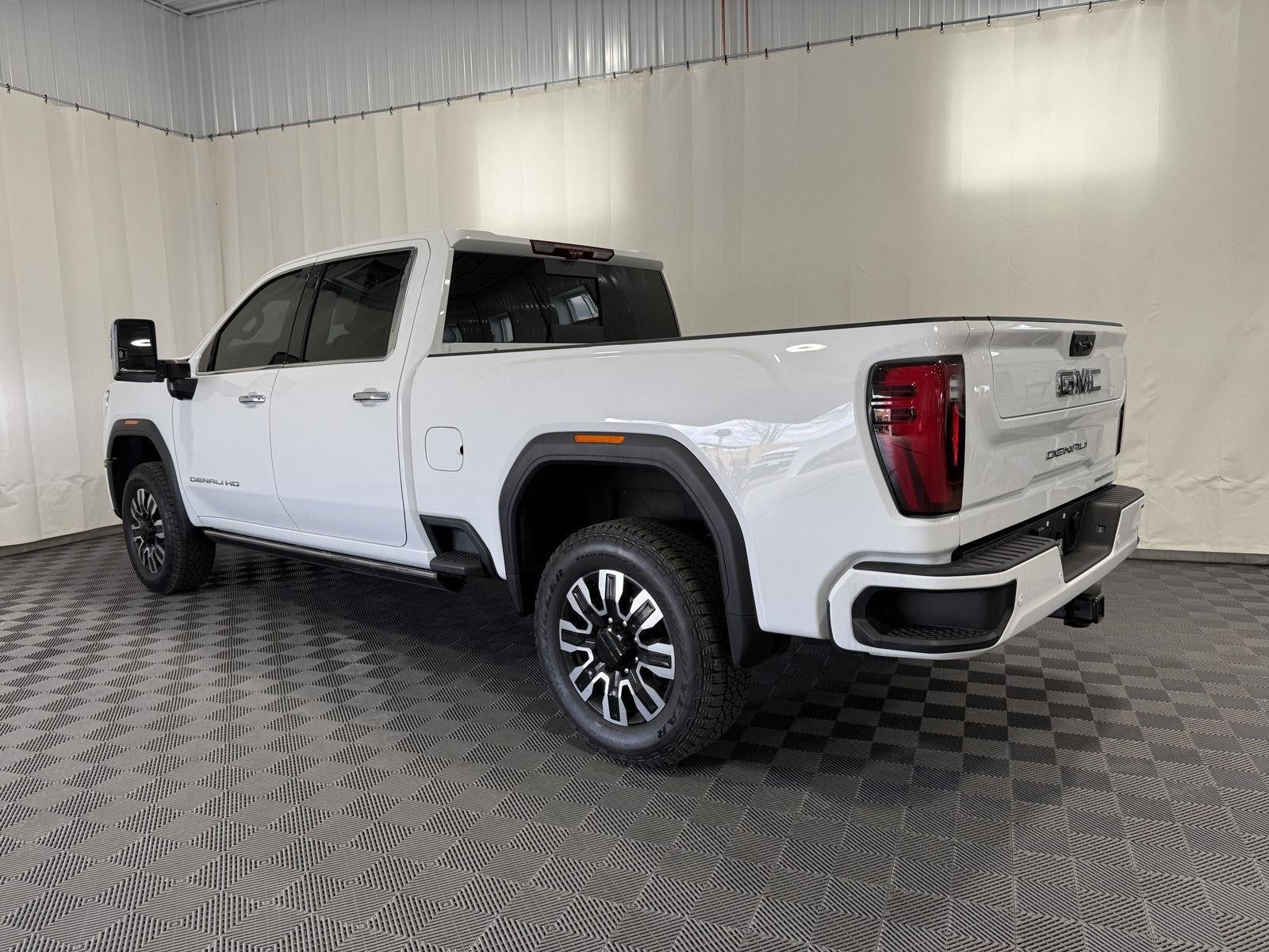 2024 GMC Sierra 2500HD 4WD Crew Cab Standard Bed Denali Ultimate