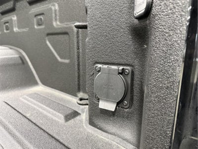 2025 GMC Sierra 2500HD 4WD Crew Cab Standard Bed SLT