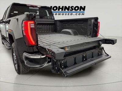 2025 GMC Sierra 2500HD 4WD Crew Cab Standard Bed SLT