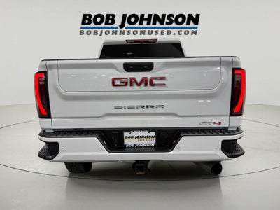 2025 GMC Sierra 2500HD 4WD Crew Cab Standard Bed AT4