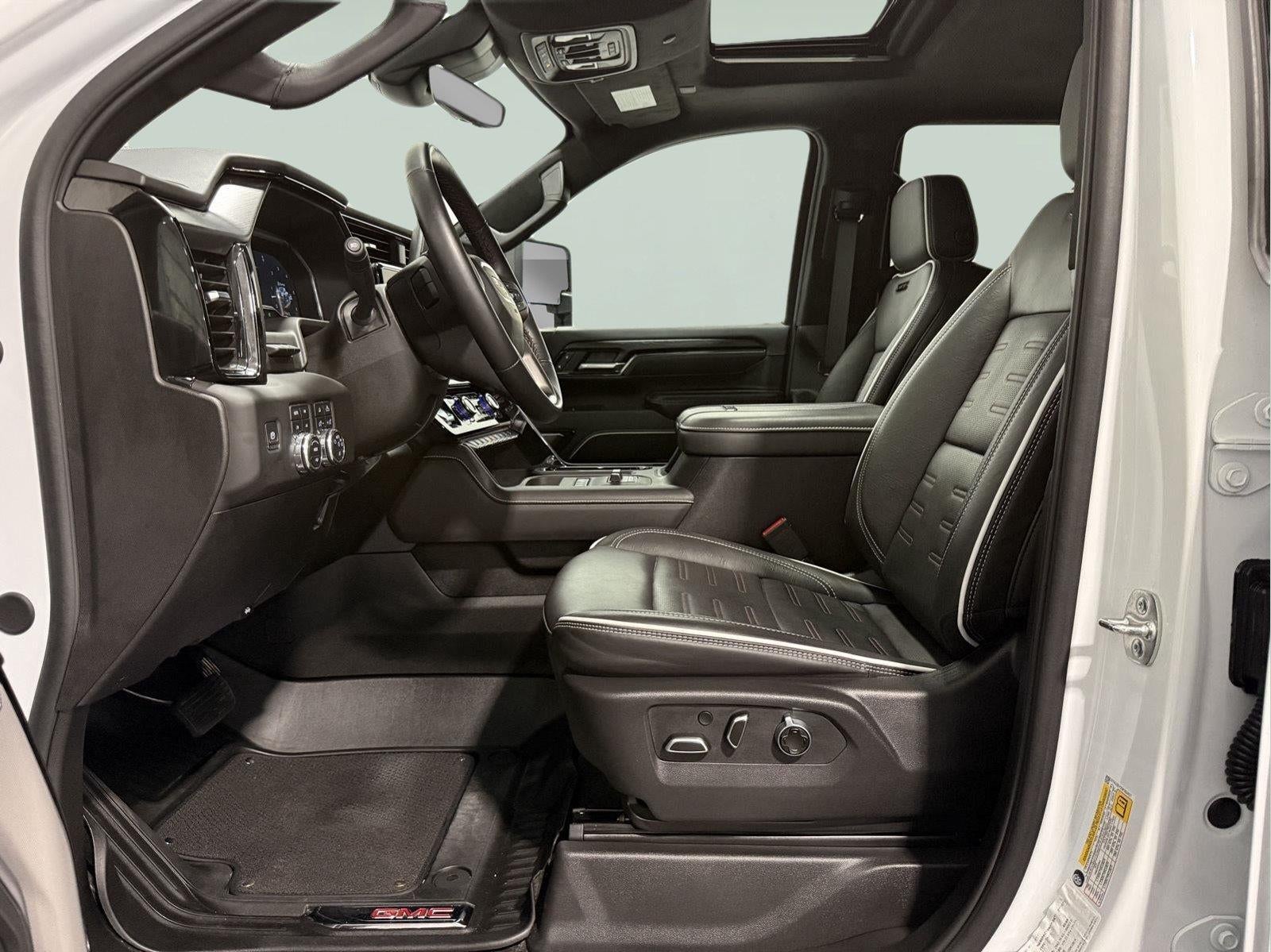 2025 GMC Sierra 2500HD Crew Cab, Standard Bed, AT4X, 4WD