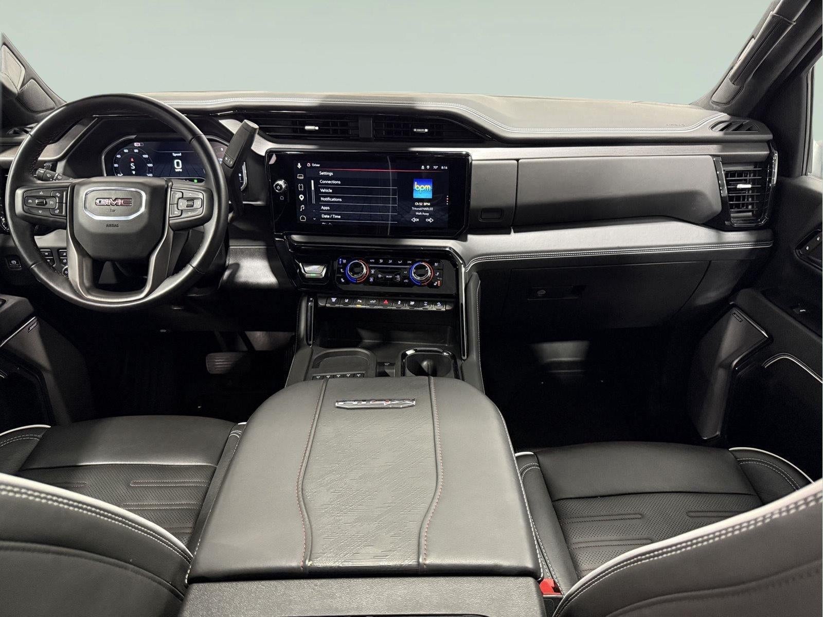 2025 GMC Sierra 2500HD Crew Cab, Standard Bed, AT4X, 4WD