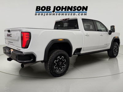 2025 GMC Sierra 2500HD Crew Cab, Standard Bed, AT4X, 4WD