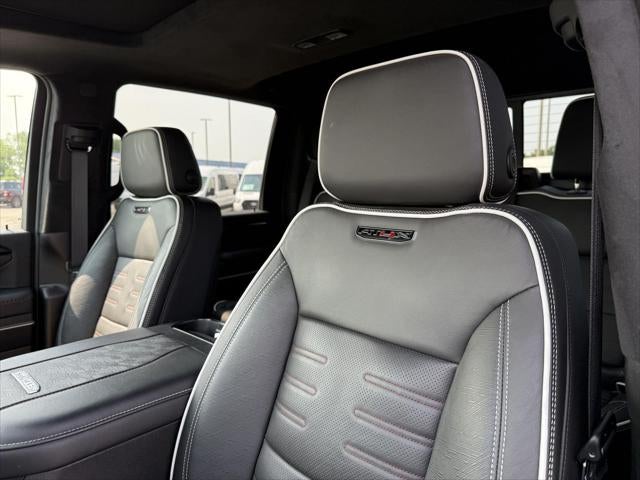 2025 GMC Sierra 2500HD Crew Cab, Standard Bed, AT4X, 4WD
