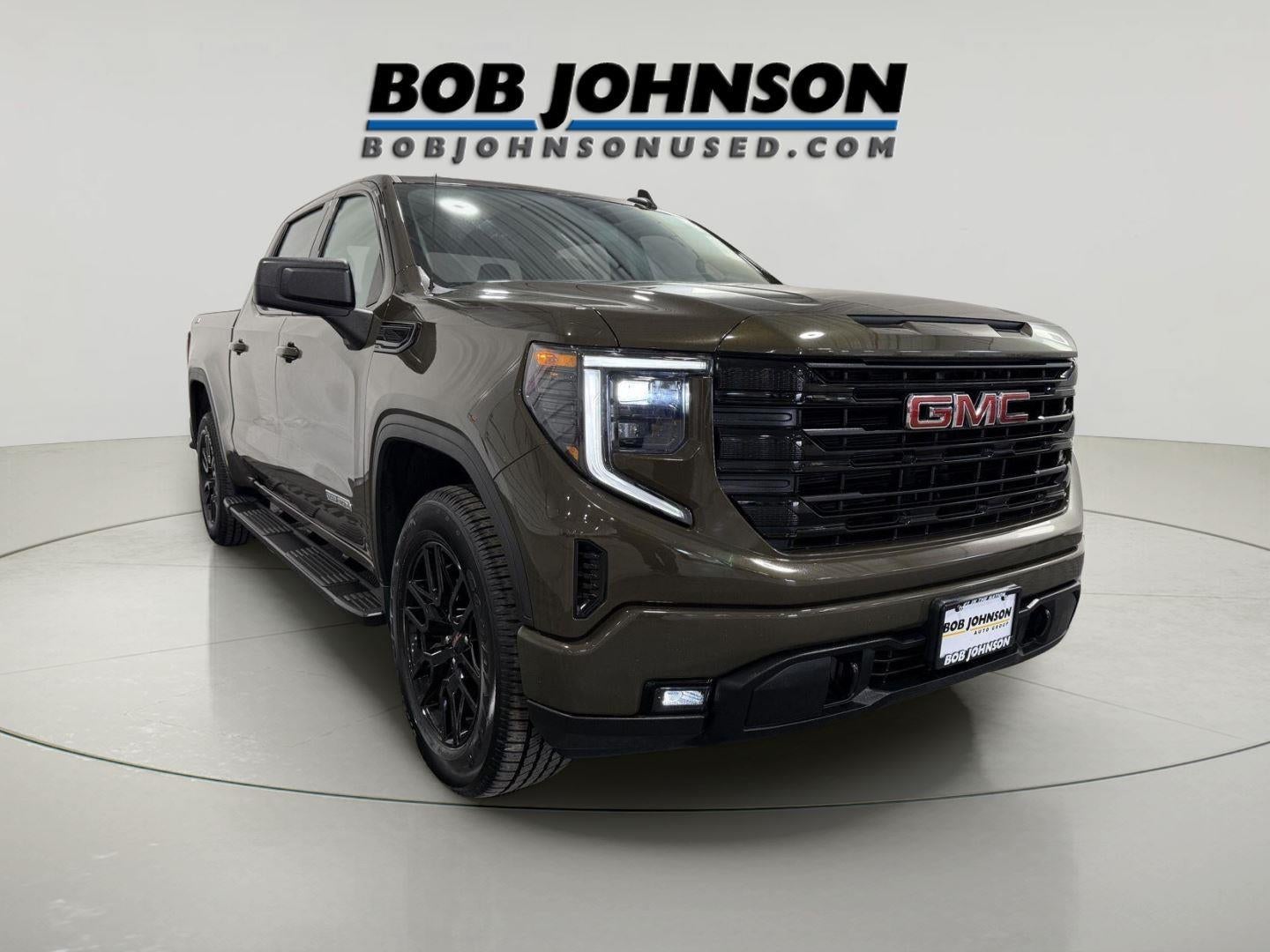 2023 GMC Sierra 1500 4WD Crew Cab Short Box Elevation with 3VL
