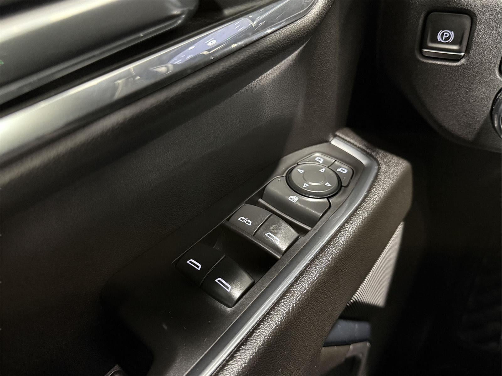 2023 GMC Sierra 1500 4WD Crew Cab Short Box Elevation with 3VL