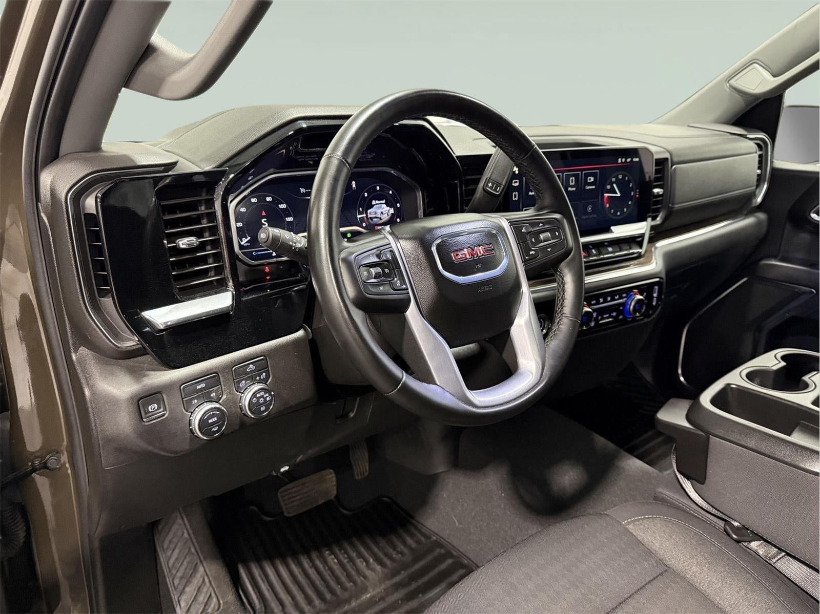 2024 GMC Sierra 1500 4WD Crew Cab Short Box Elevation with 3VL