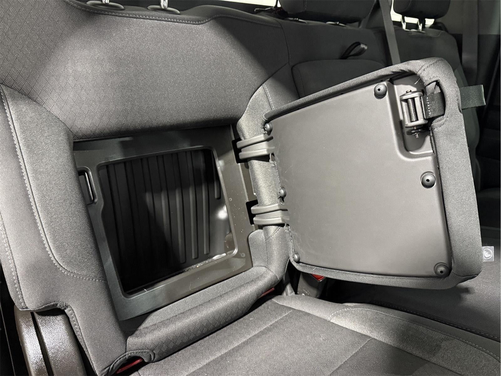 2023 GMC Sierra 1500 4WD Crew Cab Short Box Elevation with 3VL