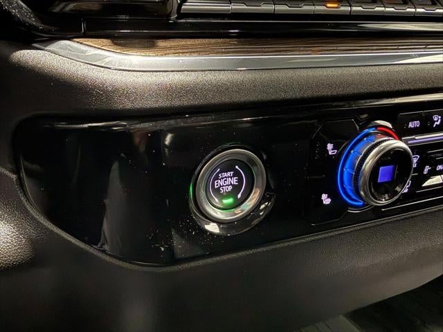 2023 GMC Sierra 1500 4WD Crew Cab Short Box Elevation with 3VL