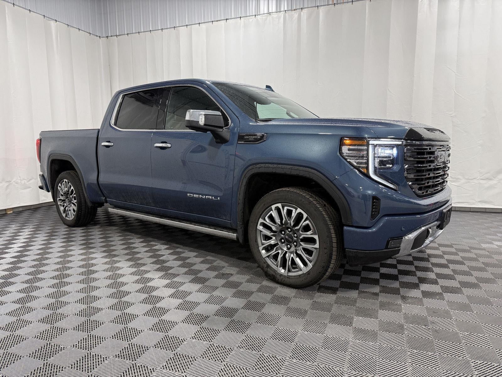 2025 GMC Sierra 1500 4WD Crew Cab Short Box Denali Ultimate