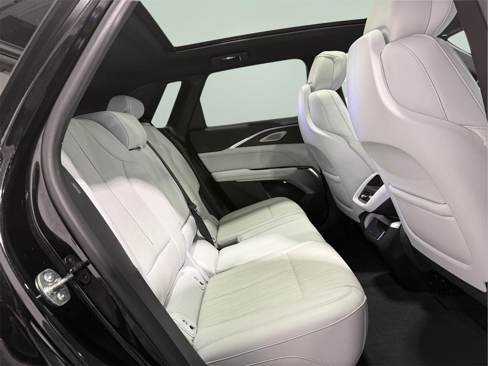 2024 Cadillac LYRIQ Sport w/1SJ