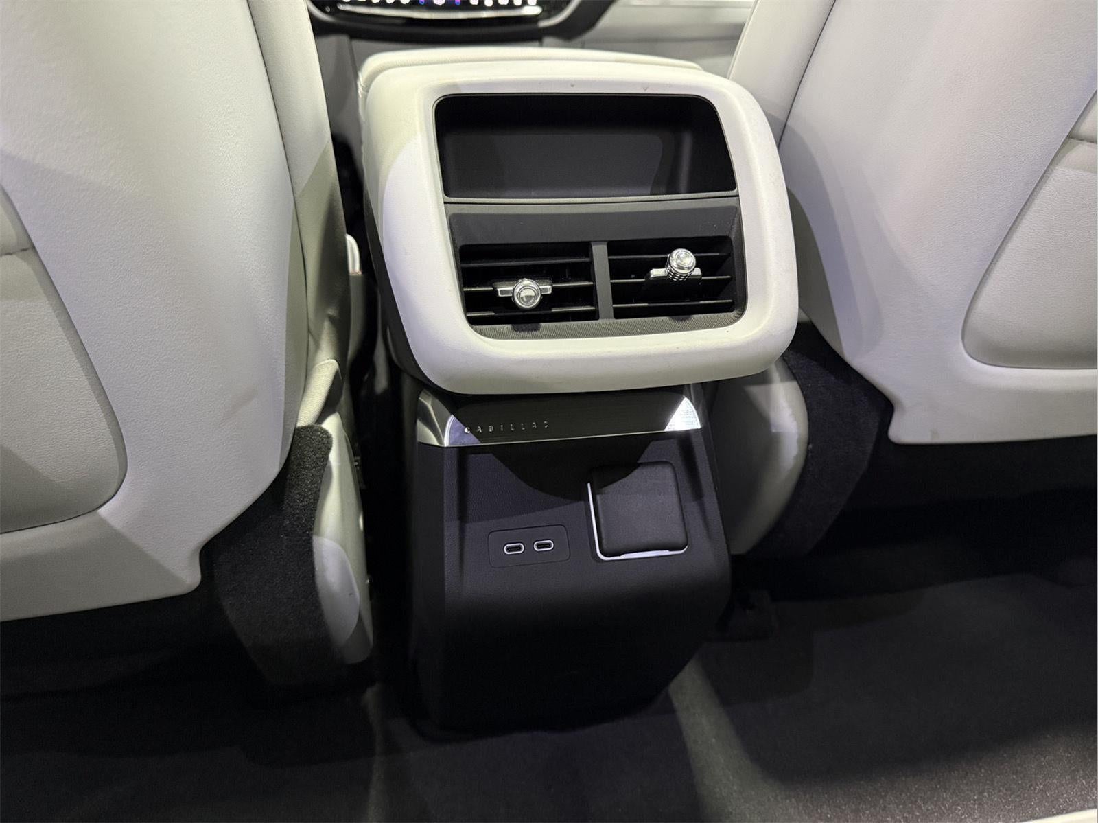 2024 Cadillac LYRIQ Sport w/1SJ