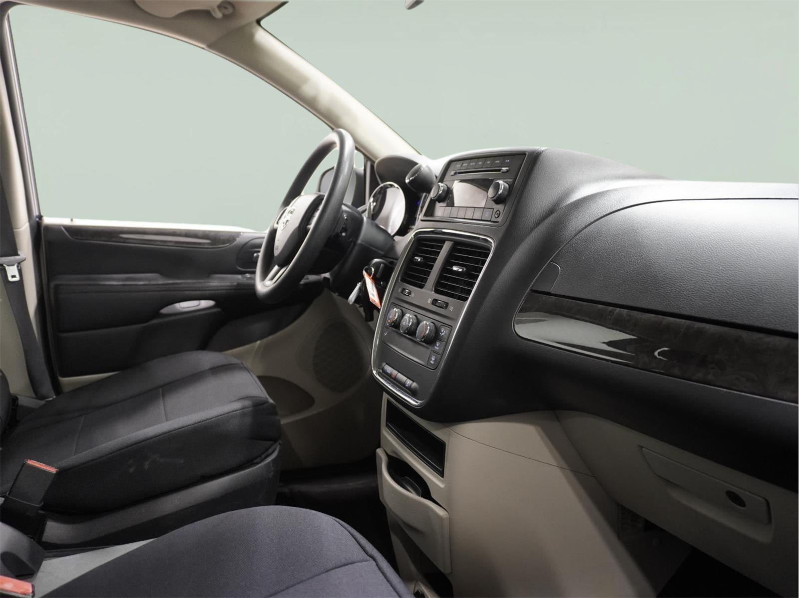 2016 Dodge Grand Caravan American Value Pkg