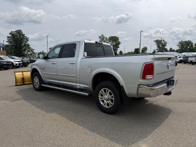 2017 RAM 3500 Laramie Crew Cab 4x4 6'4' Box