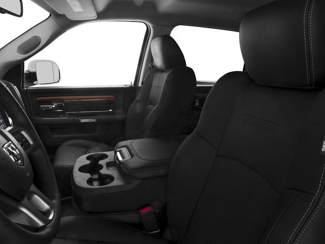 2017 RAM 3500 Laramie Crew Cab 4x4 8' Box