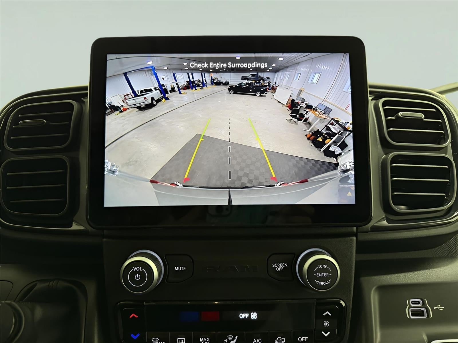 2025 RAM ProMaster 3500 Cargo Van Tradesman High Roof 159' WB w/Pass Seat