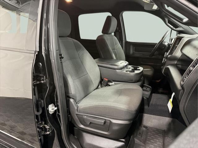 2024 RAM 2500 Tradesman Crew Cab 4x4 6'4' Box