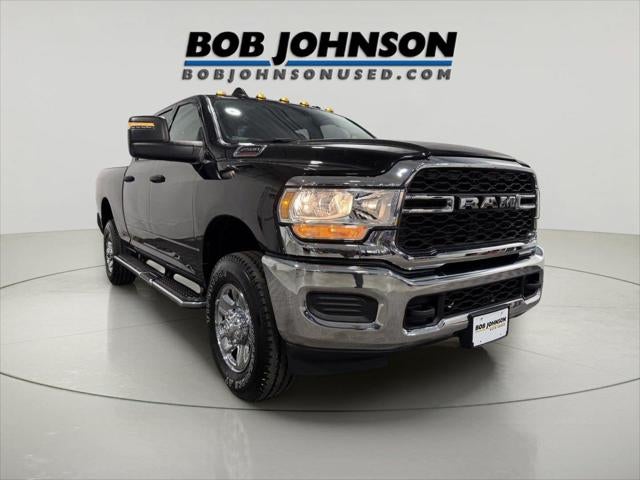 2024 RAM 2500 Tradesman Crew Cab 4x4 6'4' Box