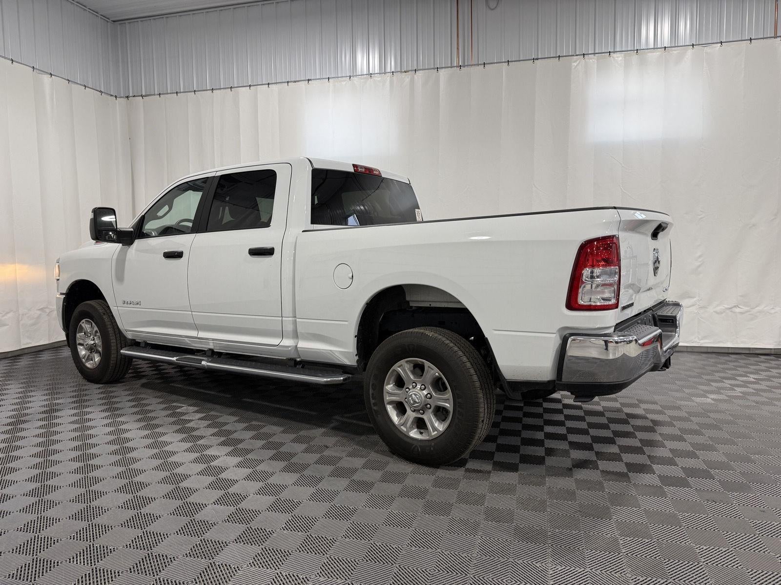 2024 RAM 2500 Big Horn Crew Cab 4x4 6'4' Box