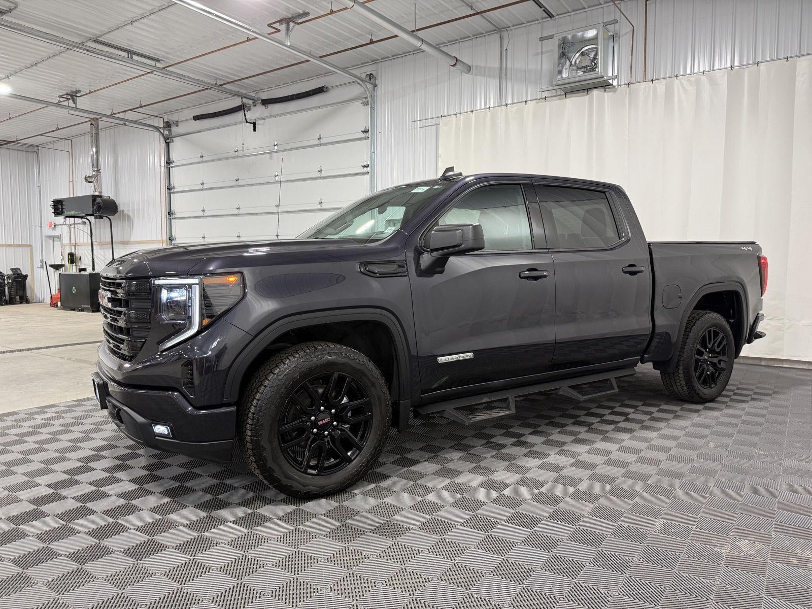 2024 GMC Sierra 1500 4WD Crew Cab Short Box Elevation with 3VL