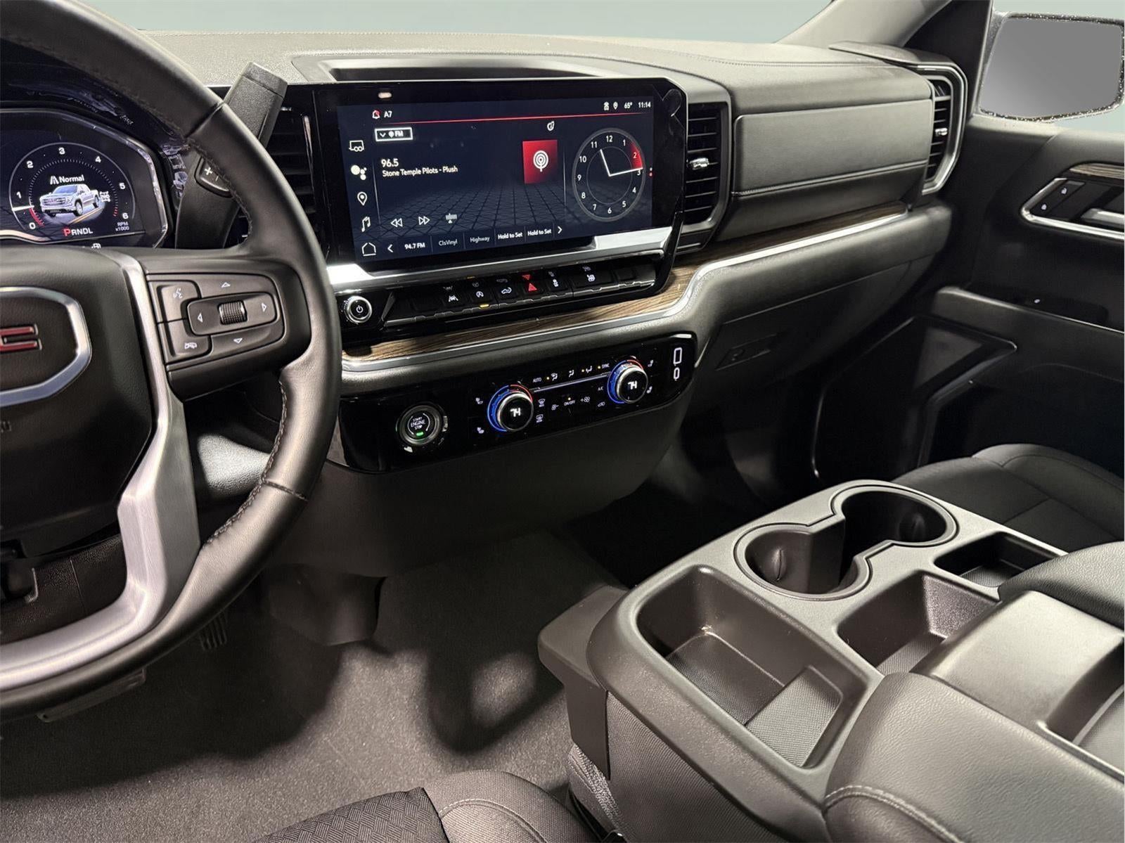 2024 GMC Sierra 1500 4WD Crew Cab Short Box Elevation with 3VL