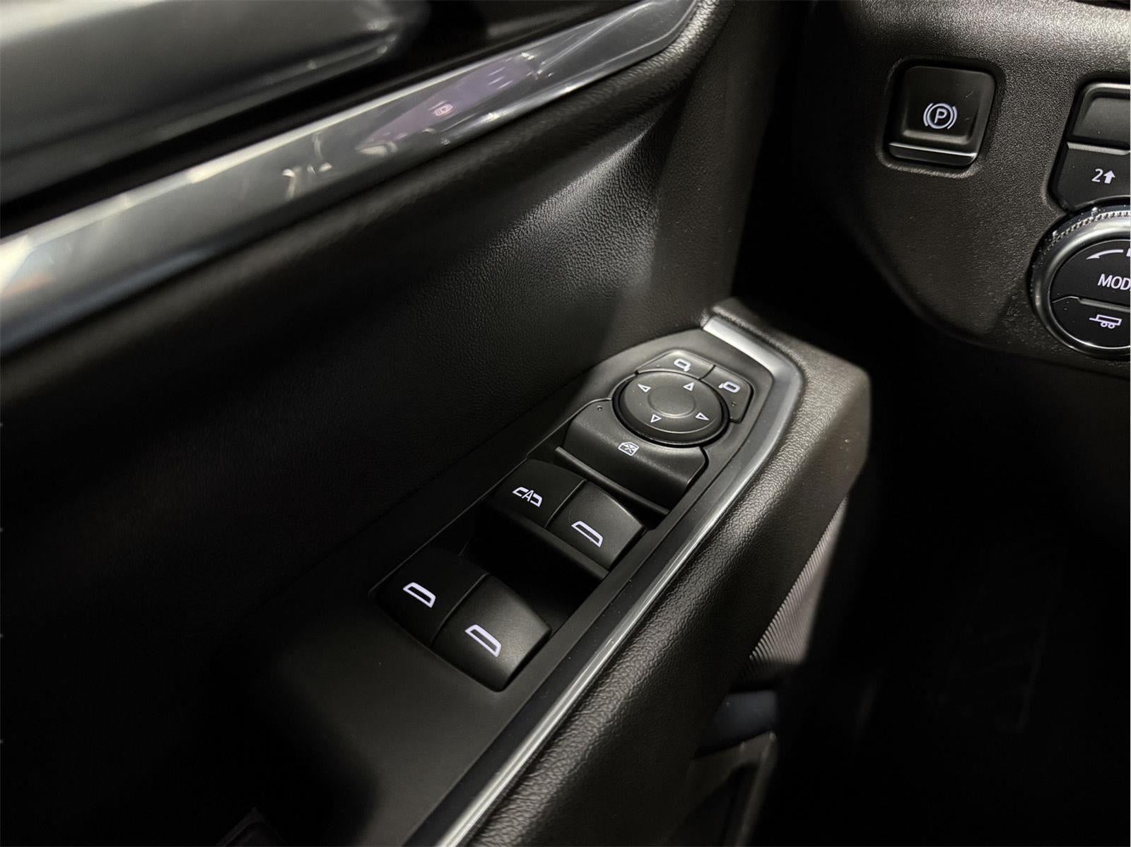 2024 GMC Sierra 1500 4WD Crew Cab Short Box Elevation with 3VL