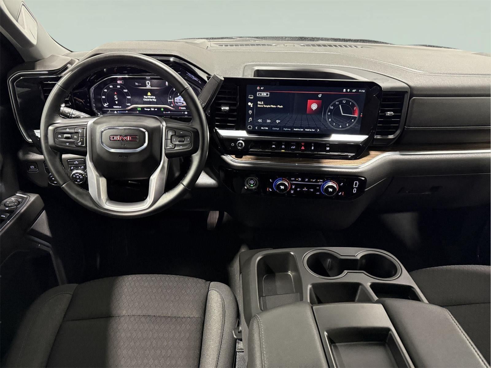 2024 GMC Sierra 1500 4WD Crew Cab Short Box Elevation with 3VL