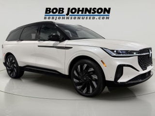 2024 Lincoln Nautilus Reserve