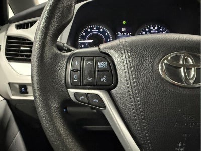 2020 Toyota Sienna LE