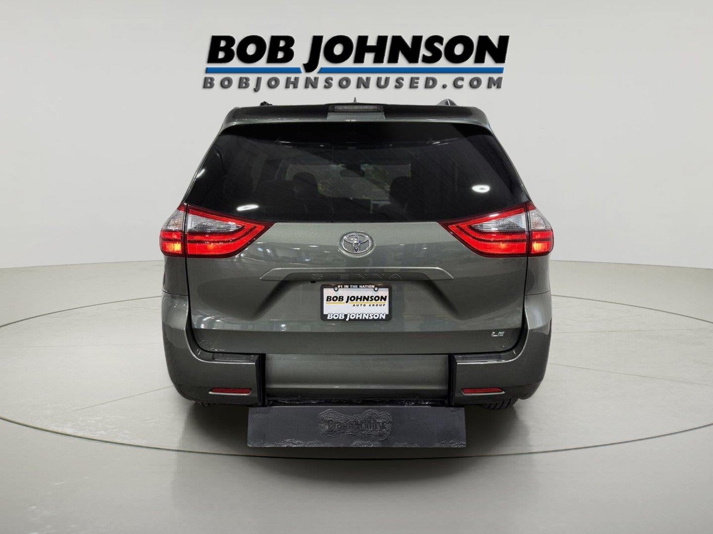 2020 Toyota Sienna LE