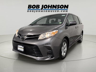 2020 Toyota Sienna LE