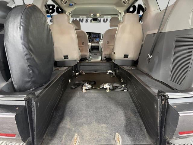 2020 Toyota Sienna LE
