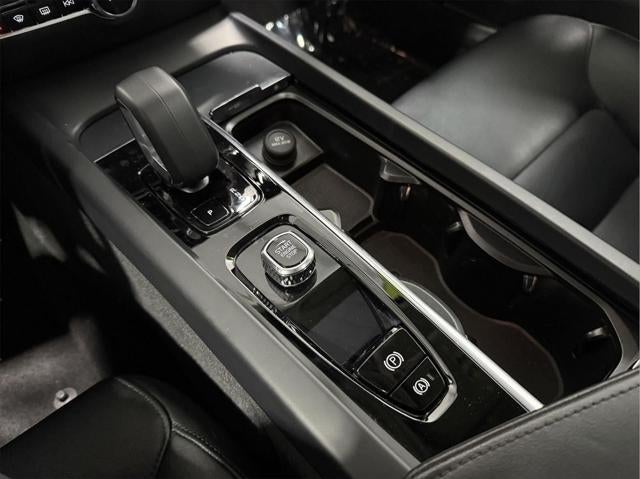 2025 Volvo S60 B5 Core