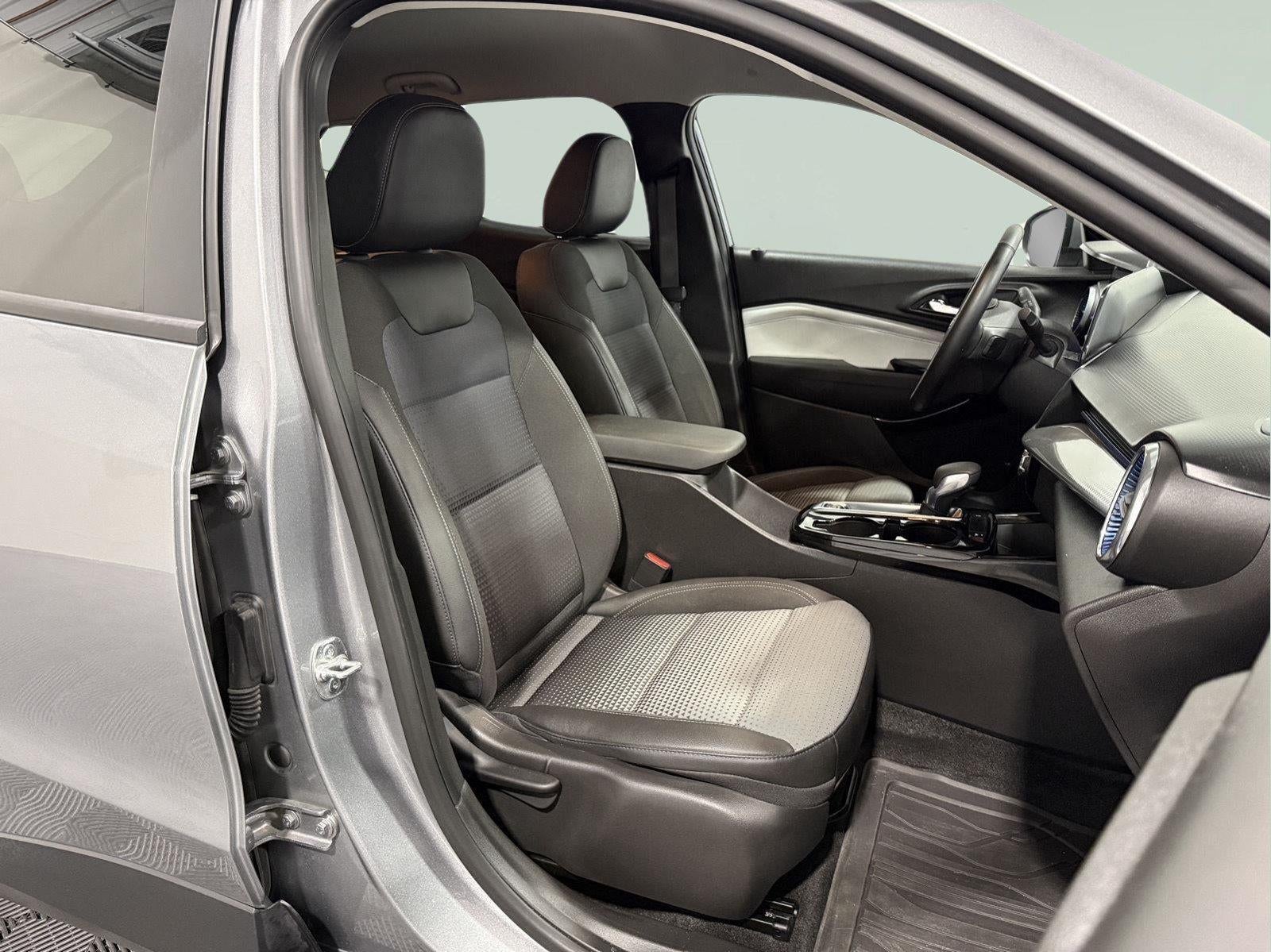 2024 Chevrolet Trax FWD LT