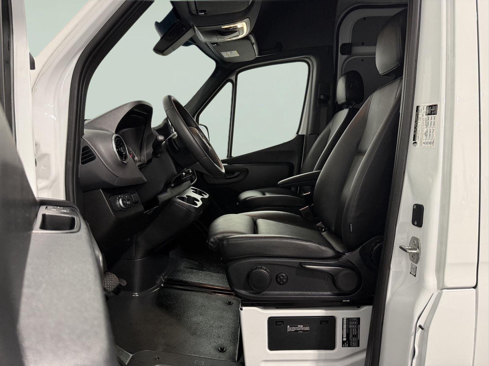 2025 Mercedes-Benz Sprinter 2500 High Roof 4-Cyl Diesel