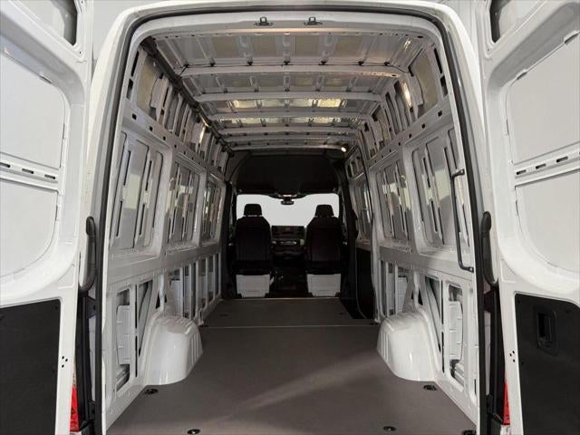 2025 Mercedes-Benz Sprinter 2500 High Roof 4-Cyl Diesel HO