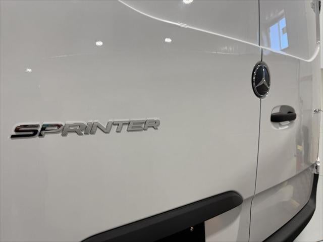 2025 Mercedes-Benz Sprinter 2500 High Roof 4-Cyl Diesel HO