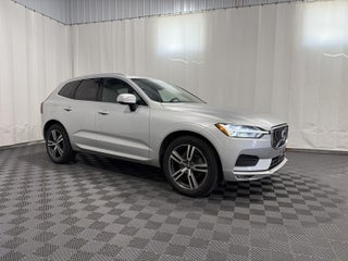 2021 Volvo XC60 T6 Momentum