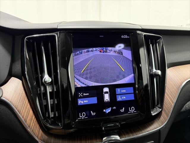 2021 Volvo XC60 T6 Momentum