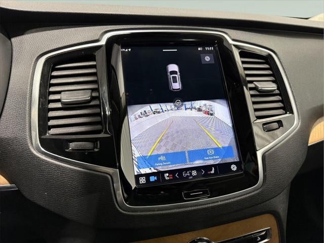 2023 Volvo XC90 B5 Plus