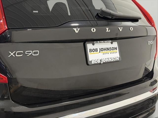 2023 Volvo XC90 B5 Plus