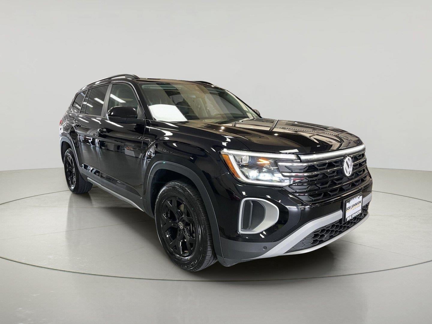 2024 Volkswagen Atlas 2.0T Peak Edition SE w/Technology