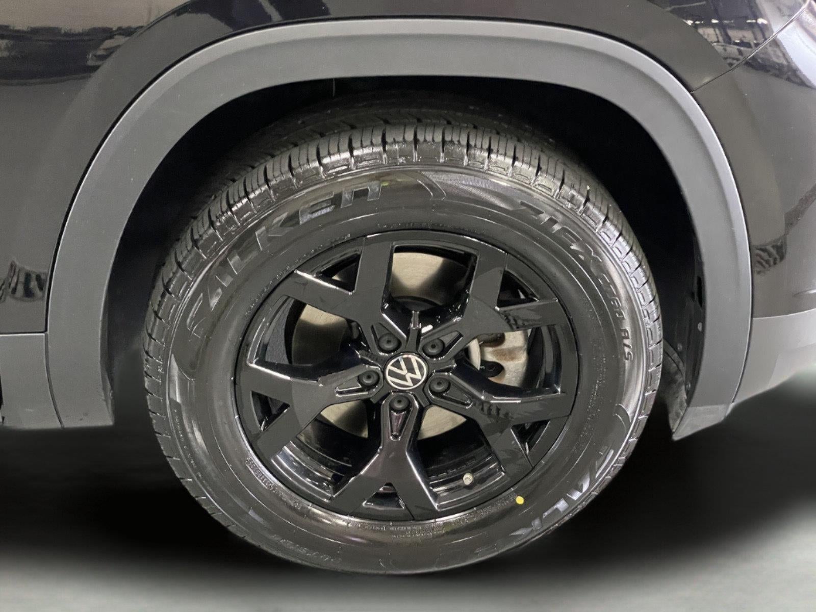2024 Volkswagen Atlas 2.0T Peak Edition SE w/Technology