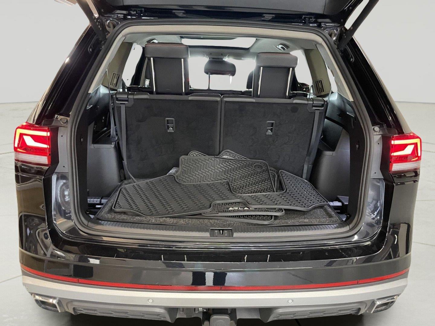2024 Volkswagen Atlas 2.0T Peak Edition SE w/Technology