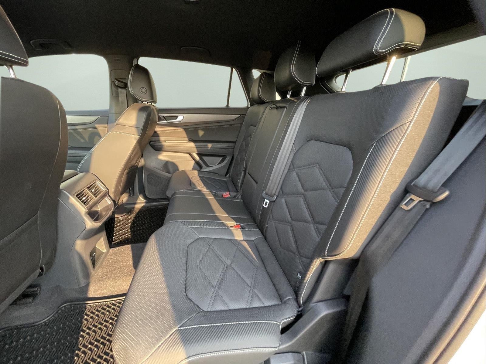 2024 Volkswagen Atlas Cross Sport 2.0T SE