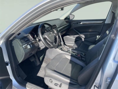 2018 Volkswagen Passat 2.0T SE