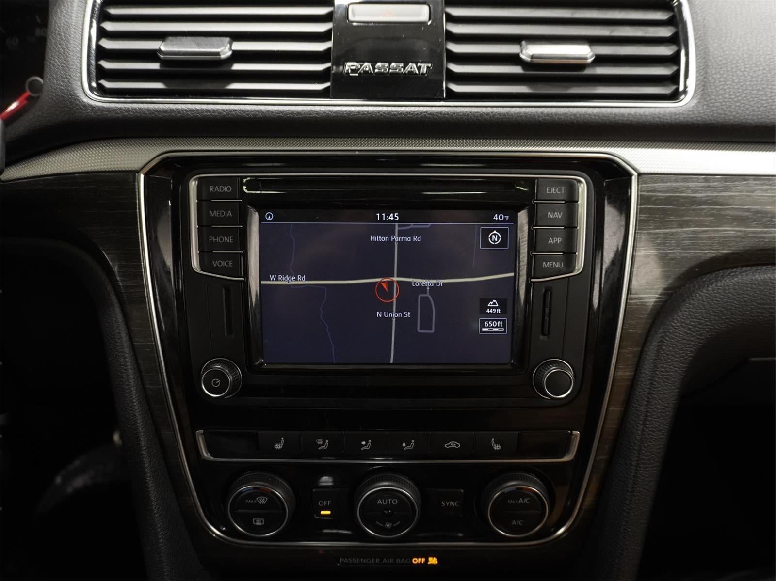 2018 Volkswagen Passat 2.0T SEL Premium